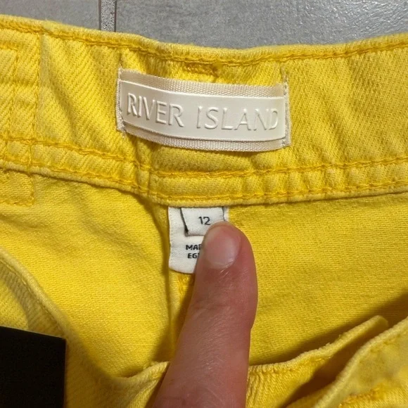 River Island Yellow Denim Jean Shorts Casual Cutoff Style NWT - Picture 6 of 8